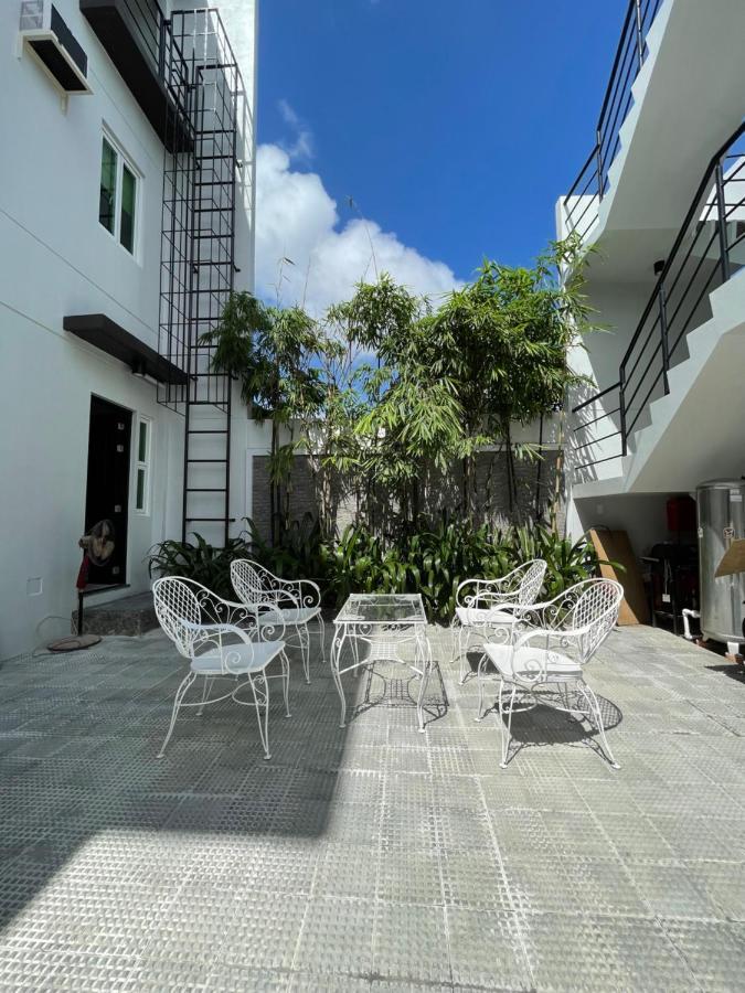 J Spazio Apartelle And Cafe Baranghauon Buitenkant foto